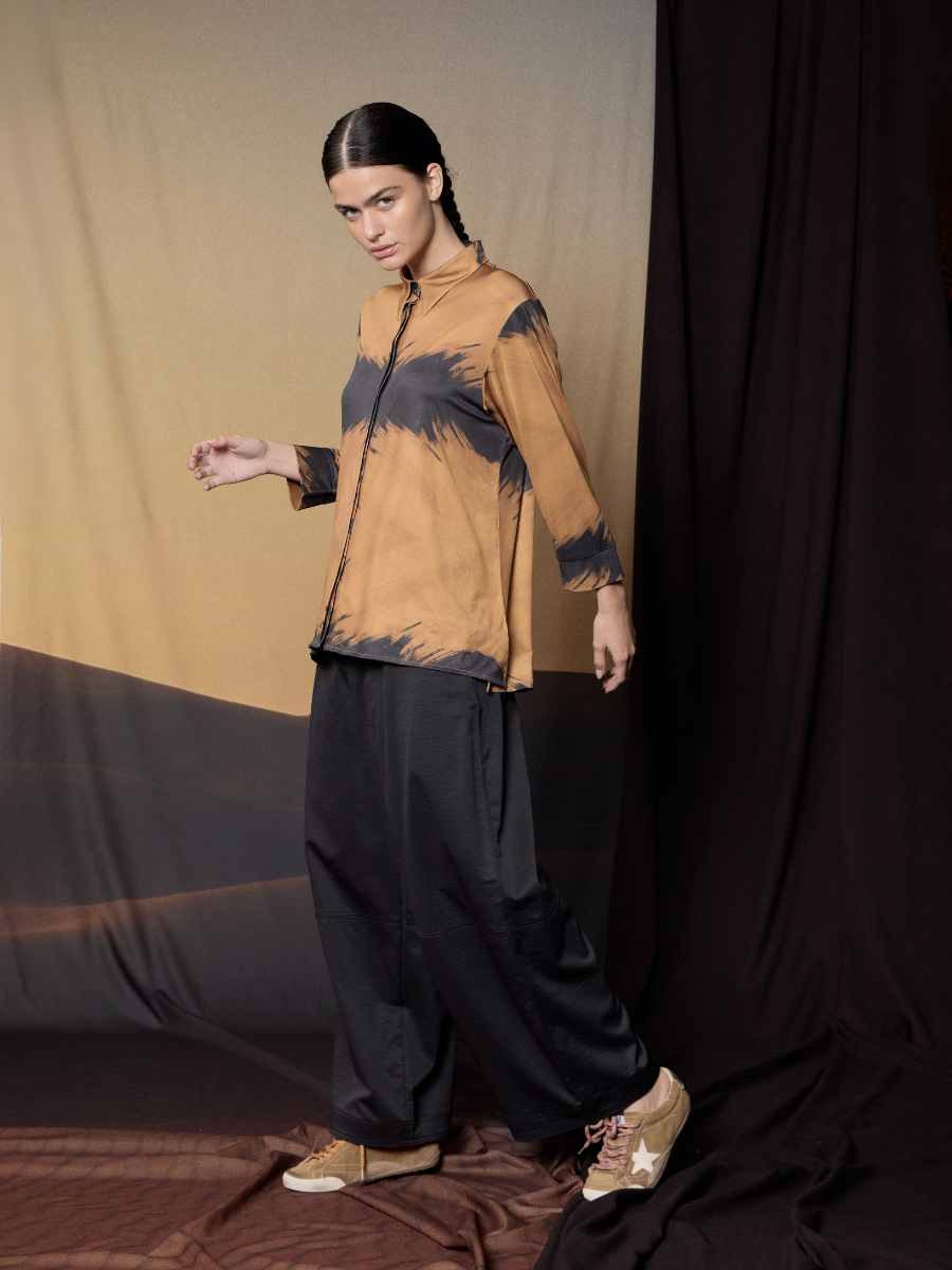 Blusa Básica - Brochazo Camel