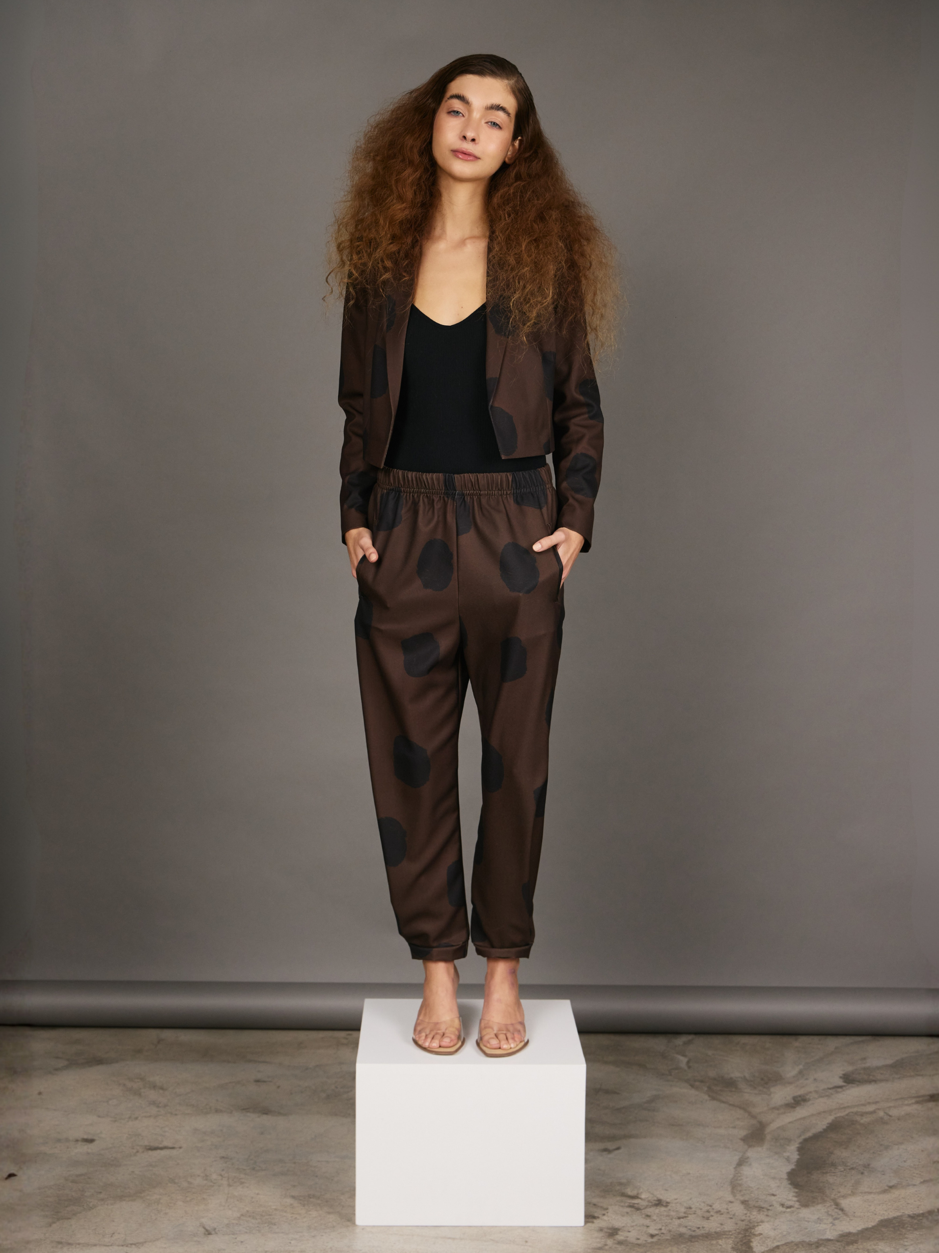 Blazer Super Cropped - Mocha Black Dots