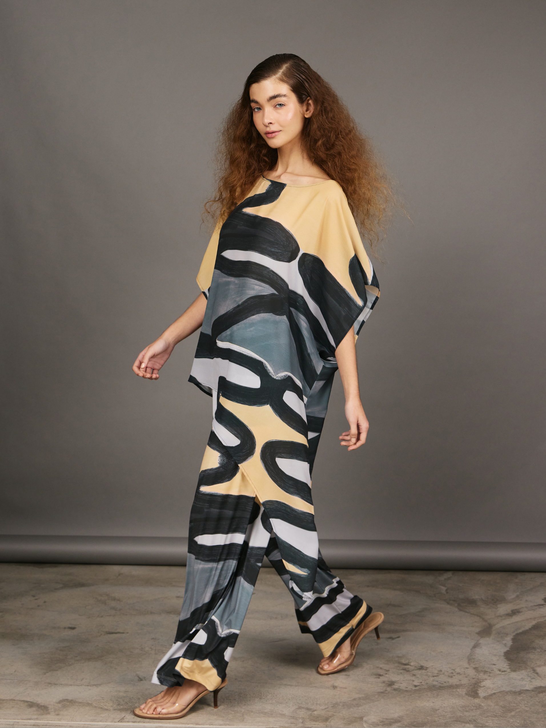 Palazzo con Pliegues - Zigzag Gris